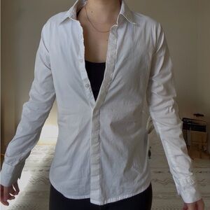 Carreli White Fitted Blouse – Flattering Silhouette – Size Small